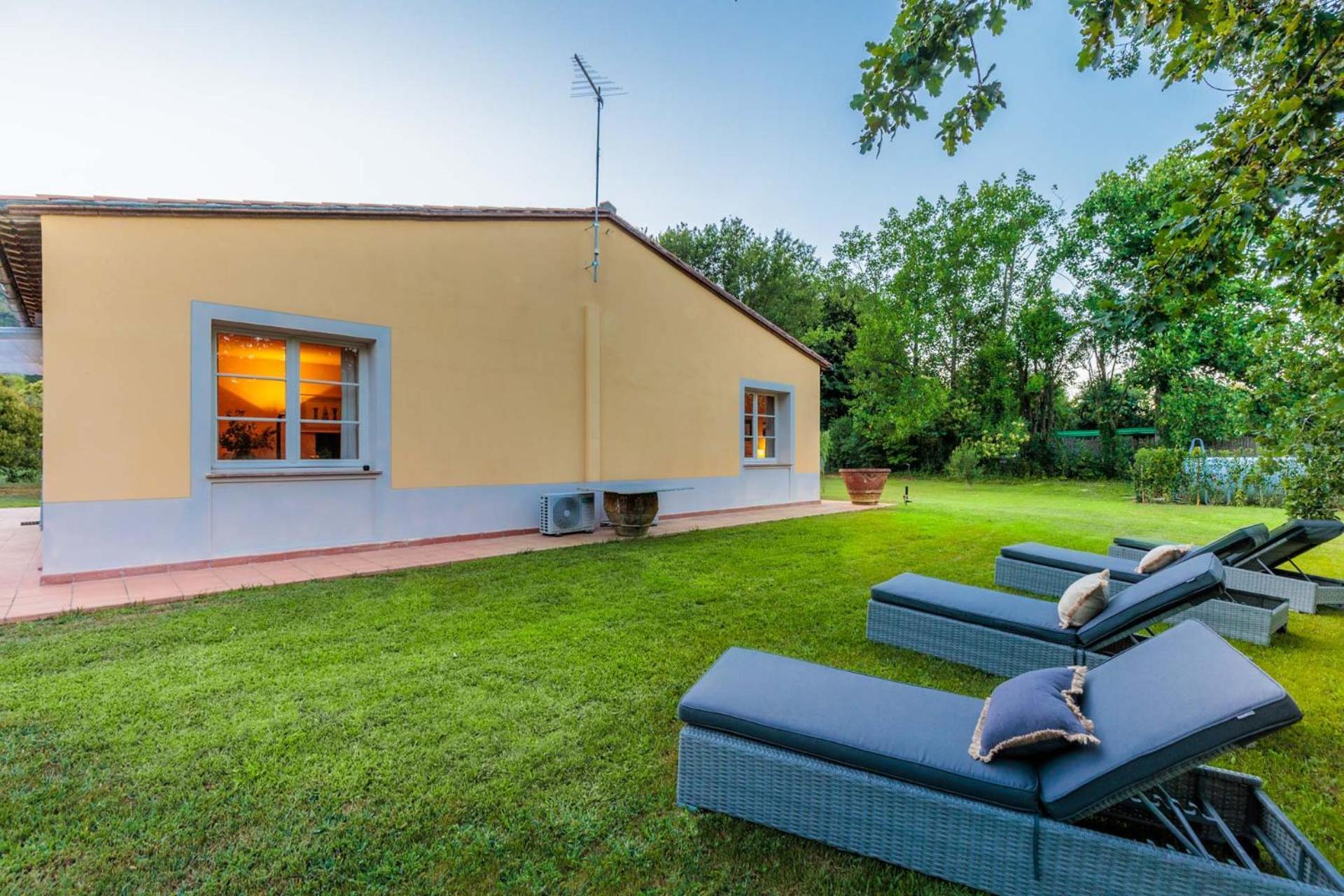 Villa Bassotta, A Charming Cottage Lucca Exterior foto